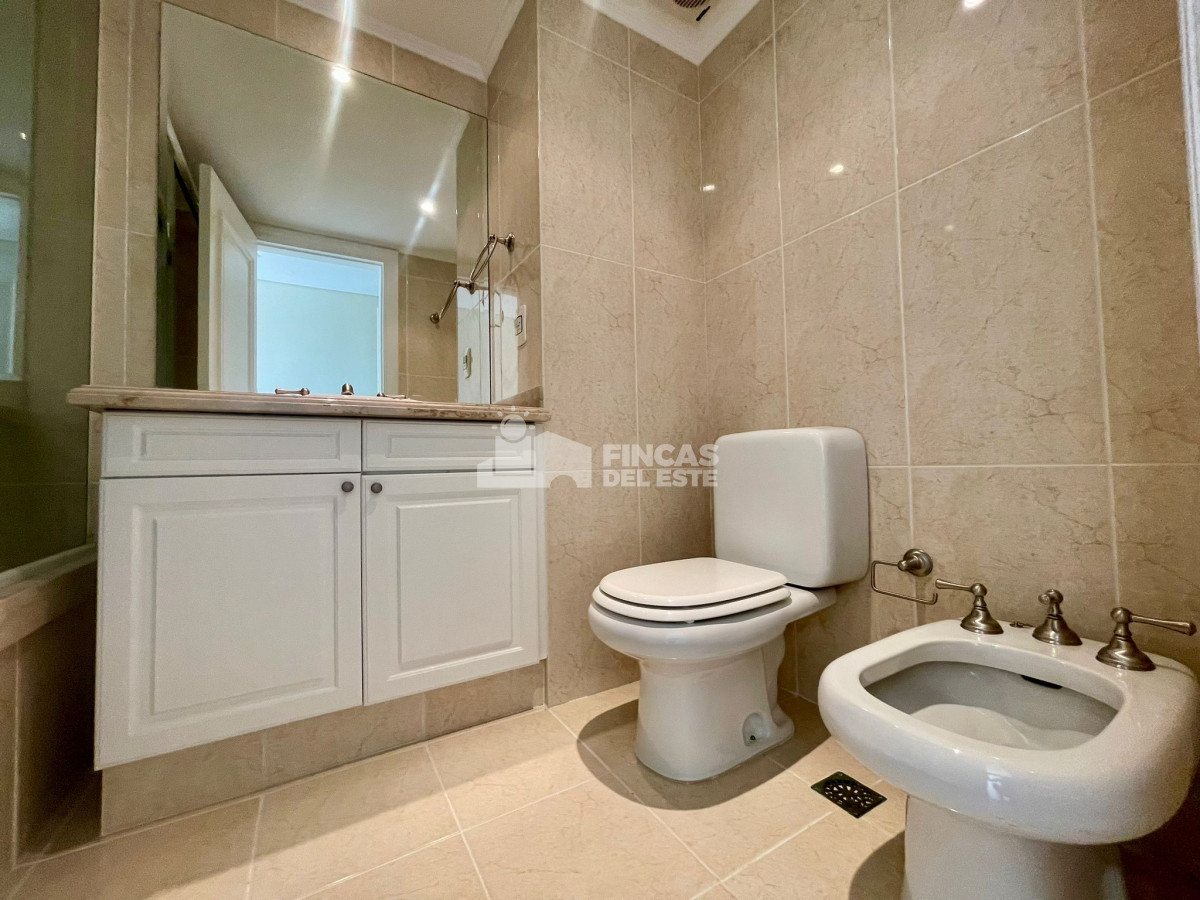 Apartamento ID.1990/Hermoso-apartamento-en-edificio-de-categoría!!! - Hermoso apartamento en edificio de categoría!!!