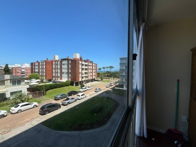 Apartamento en alquiler anual de dos dormitorios
