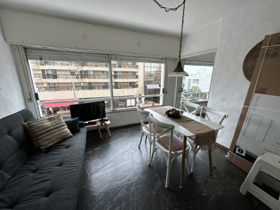 Nuevo apartamento de 1 dormitorio en alquiler ll Punta del Este 
