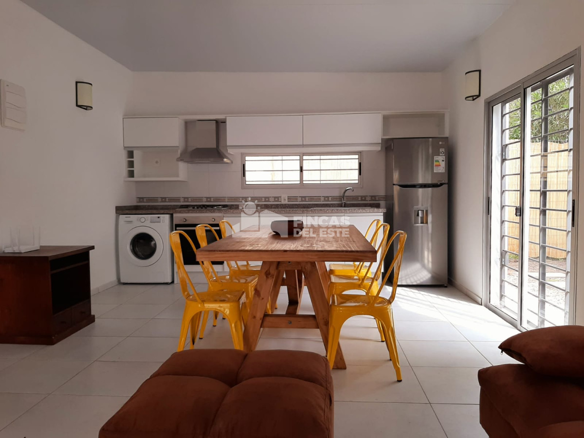 Casa en Alquiler temporada enero febrero de 2 dormitorios zona Enjoy PUNTA DEL ESTE,  - FDE2453C