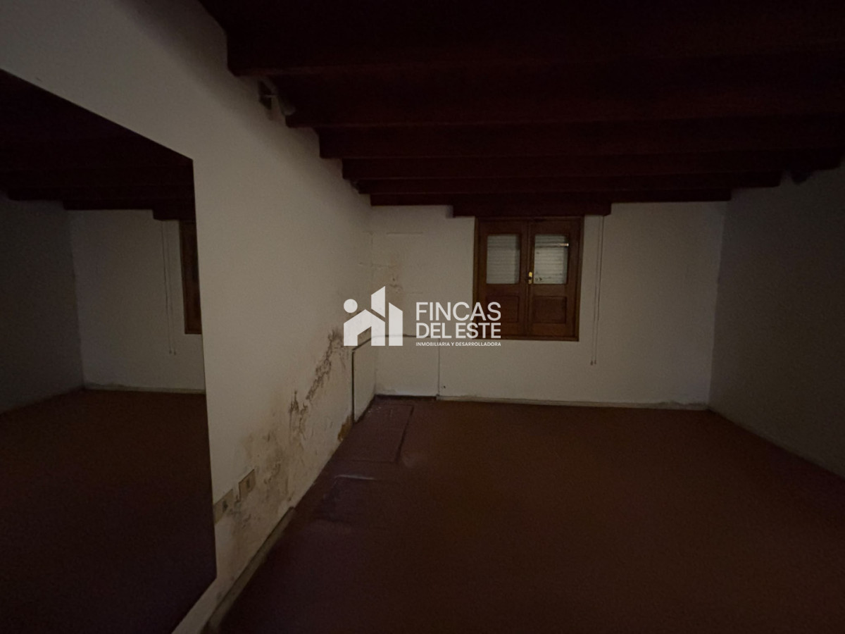 Casa ID.2894/Gran-Casona-centro-de-San-Carlos-ideal-para-desarrollo - Gran Casona centro de San Carlos ideal para desarrollo