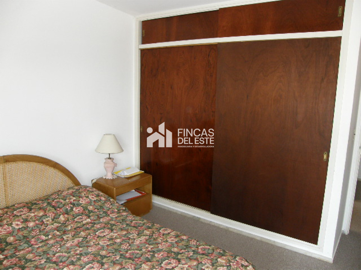 Casa ID.64/Hermosa-casa-de-4-dormitorios-y-5-baños-a-150-metros-del-mar - Hermosa casa de 4 dormitorios y 5 baños a 150 metros del mar