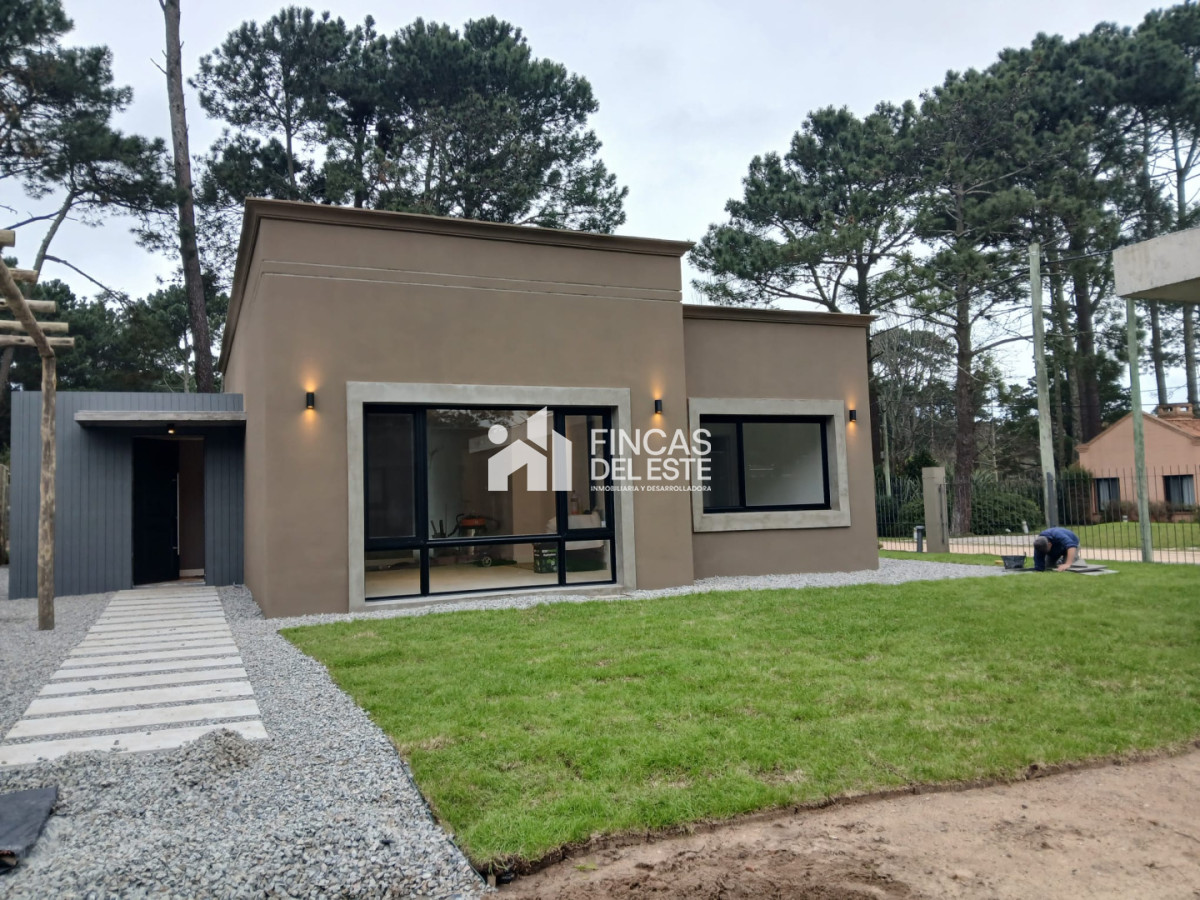 Casa ID.2904/Casa-de-3-dormitorios-a-estrenar-en-Punta-del-Este - Casa de 3 dormitorios a estrenar en Punta del Este