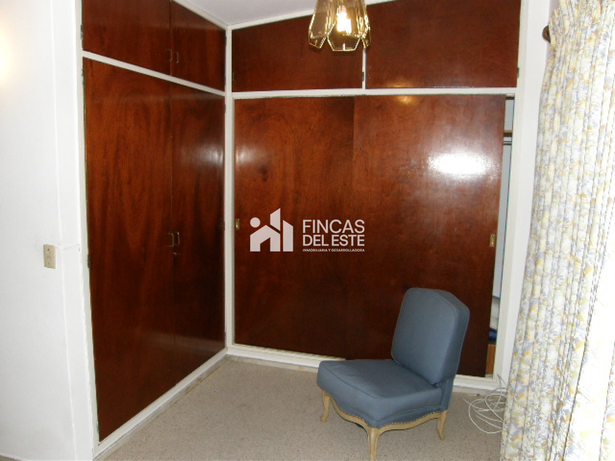 Casa ID.64/Hermosa-casa-de-4-dormitorios-y-5-baños-a-150-metros-del-mar - Hermosa casa de 4 dormitorios y 5 baños a 150 metros del mar