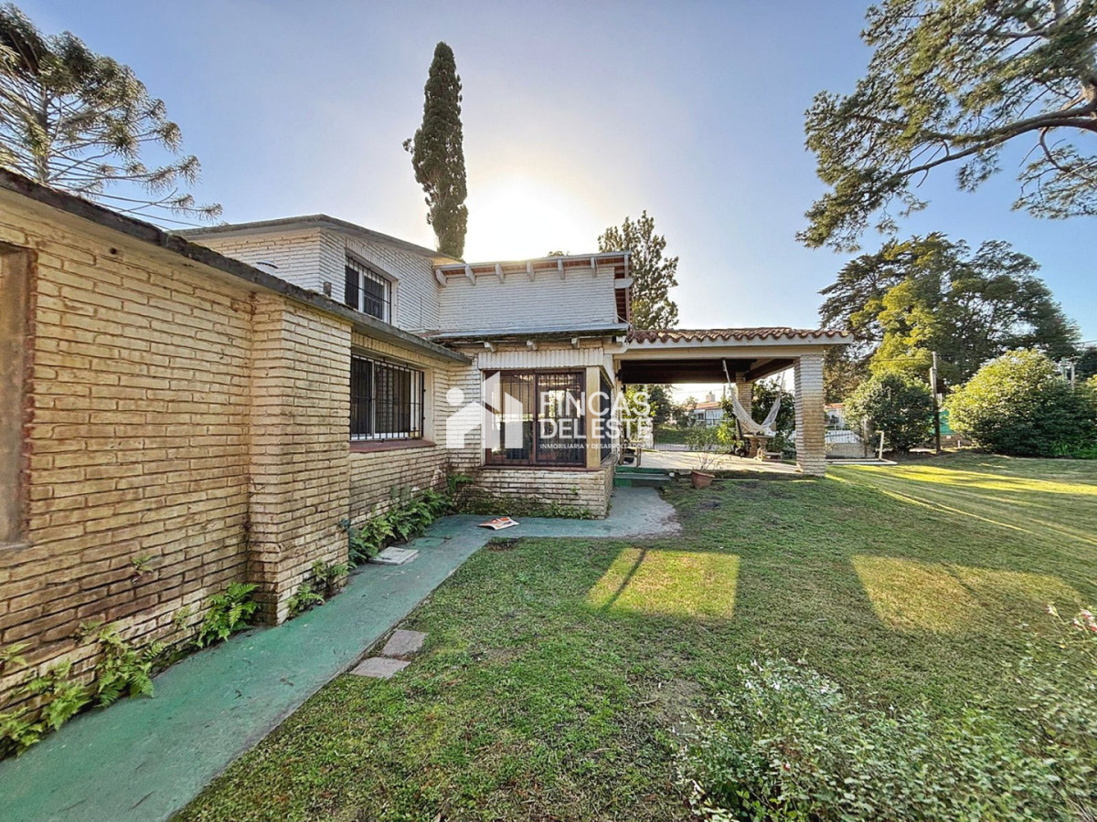 Casa ID.2861/CASA-DE-4-DORMITORIOS-EN-CANTEGRIL - CASA DE 4 DORMITORIOS EN CANTEGRIL