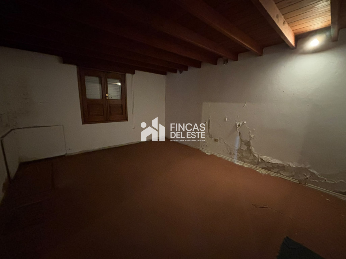 Casa ID.2894/Gran-Casona-centro-de-San-Carlos-ideal-para-desarrollo - Gran Casona centro de San Carlos ideal para desarrollo