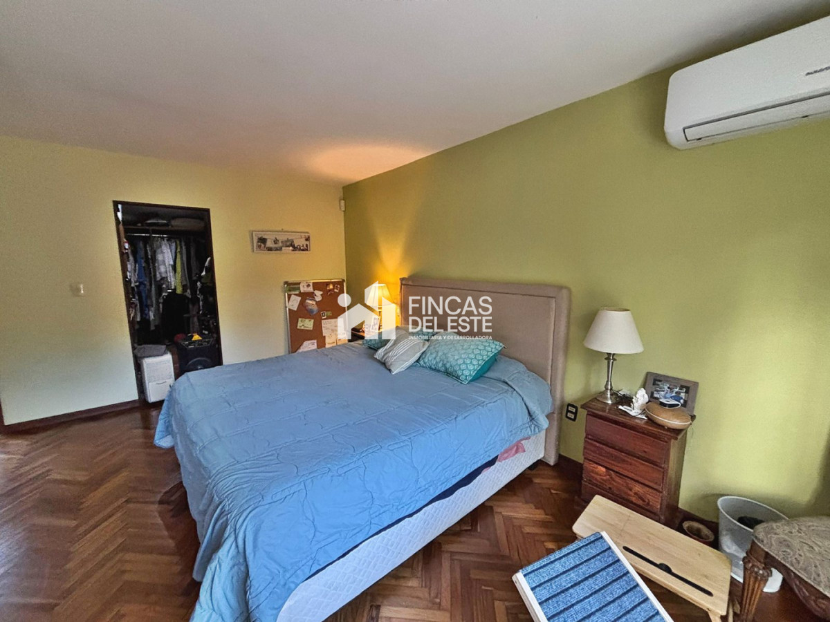 Casa ID.2861/CASA-DE-4-DORMITORIOS-EN-CANTEGRIL - CASA DE 4 DORMITORIOS EN CANTEGRIL