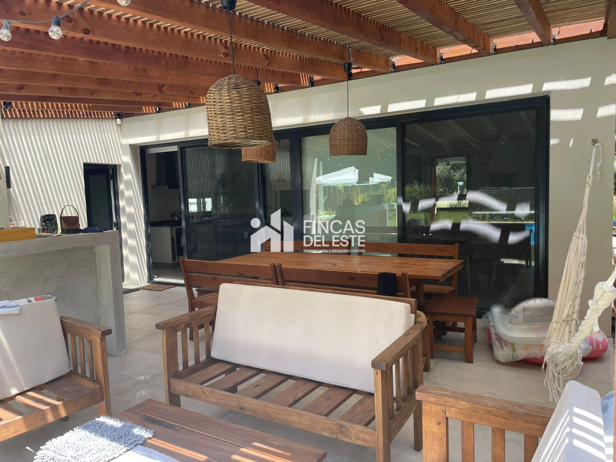 Casa ID.2040/Hermosa-casa-en-alquiler-invernal-en-Solanas!!! - Hermosa casa en alquiler invernal en Solanas!!!