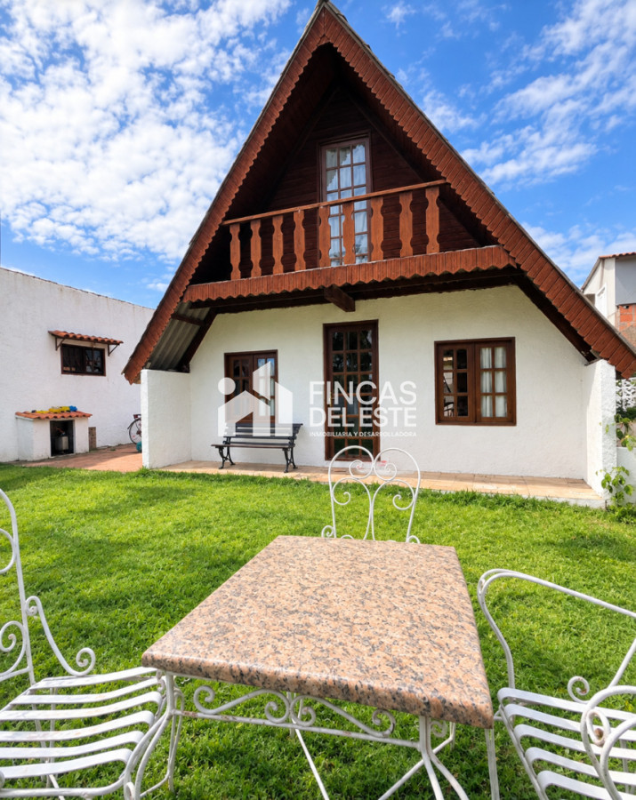Casa ID.2907/Oportunidad-casa- -cabaña-a-2-cuadras-del-mar-Laguna-Merin! - Oportunidad casa + cabaña a 2 cuadras del mar Laguna Merin!