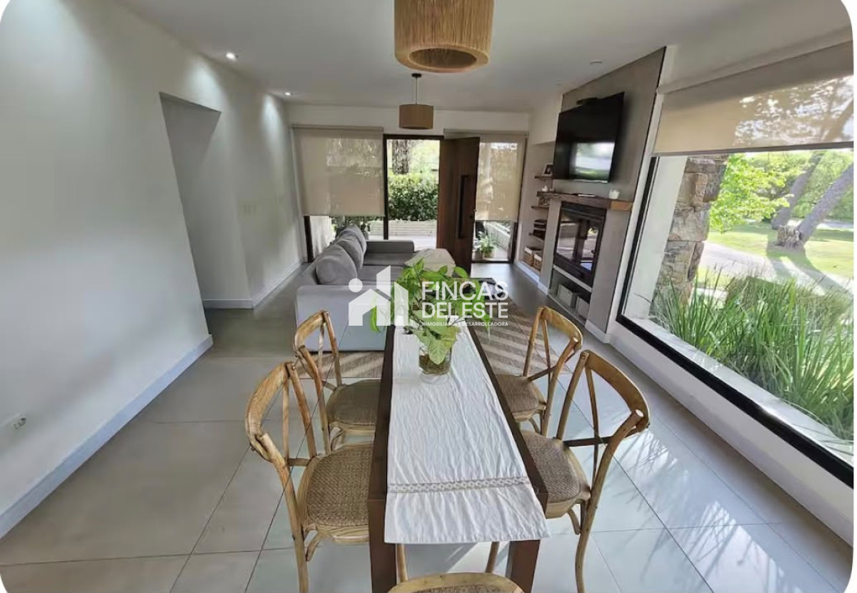 Casa ID.1988/Alquiler-en-Punta-del-Este-de-3-dormitorios - Alquiler en Punta del Este de 3 dormitorios