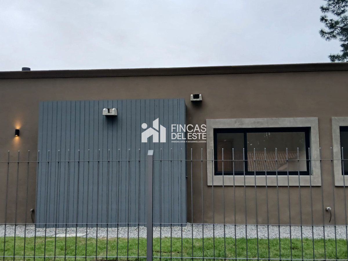 Casa ID.2904/Casa-de-3-dormitorios-a-estrenar-en-Punta-del-Este - Casa de 3 dormitorios a estrenar en Punta del Este