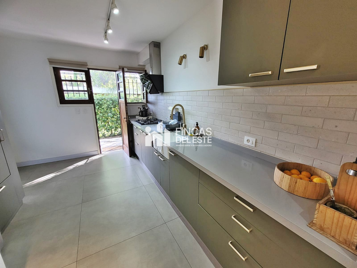 Casa ID.1988/Alquiler-en-Punta-del-Este-de-3-dormitorios - Alquiler en Punta del Este de 3 dormitorios
