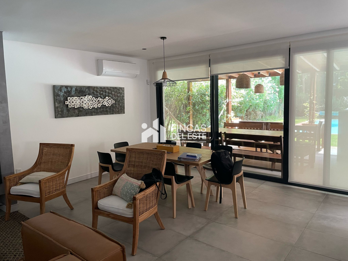 Casa ID.2040/Hermosa-casa-en-alquiler-invernal-en-Solanas!!! - Hermosa casa en alquiler invernal en Solanas!!!
