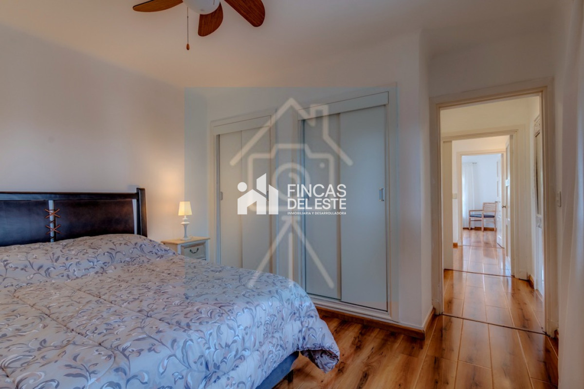 Casa ID.2880/Casa-en-alquiler-anual-y-venta!-ubicación-única - Casa en alquiler anual y venta! ubicación única