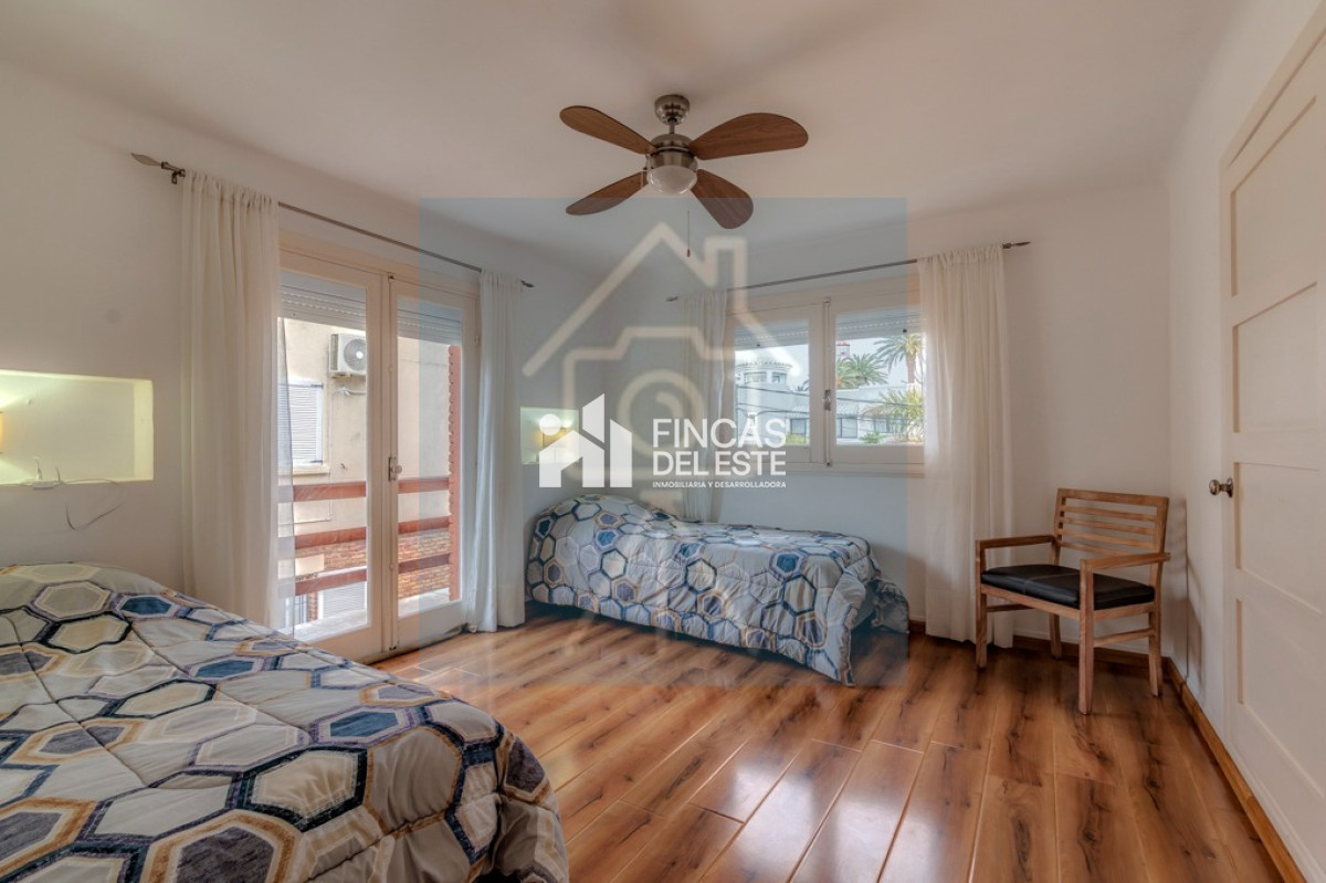 Casa ID.2880/Casa-en-alquiler-anual-y-venta!-ubicación-única - Casa en alquiler anual y venta! ubicación única