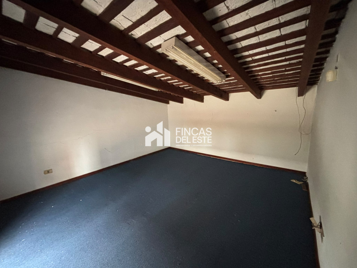 Casa ID.2894/Gran-Casona-centro-de-San-Carlos-ideal-para-desarrollo - Gran Casona centro de San Carlos ideal para desarrollo