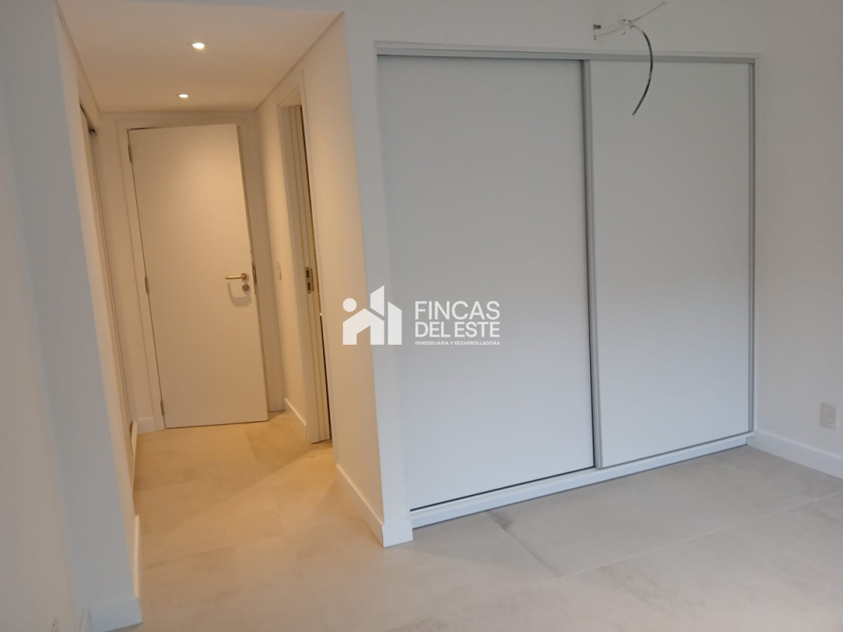 Casa ID.2904/Casa-de-3-dormitorios-a-estrenar-en-Punta-del-Este - Casa de 3 dormitorios a estrenar en Punta del Este