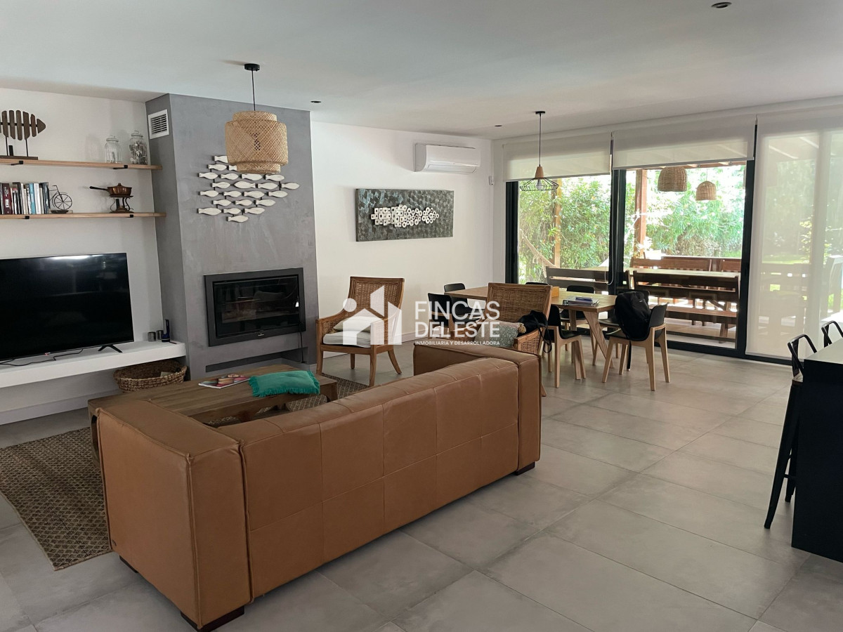 Casa ID.2040/Hermosa-casa-en-alquiler-invernal-en-Solanas!!! - Hermosa casa en alquiler invernal en Solanas!!!