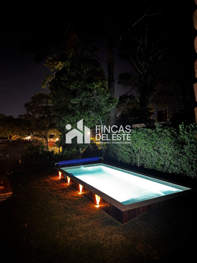 Casa ID.1988/Alquiler-en-Punta-del-Este-de-3-dormitorios - Alquiler en Punta del Este de 3 dormitorios