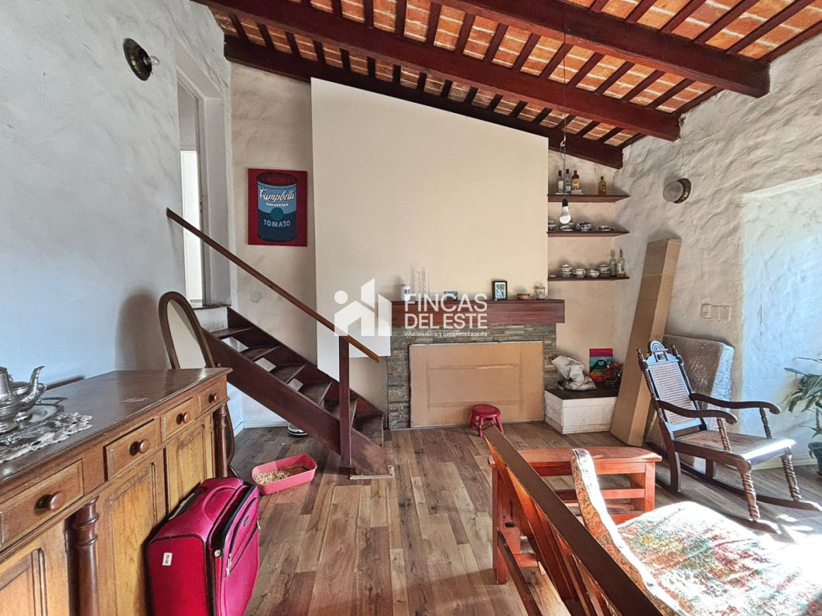 Casa ID.2861/CASA-DE-4-DORMITORIOS-EN-CANTEGRIL - CASA DE 4 DORMITORIOS EN CANTEGRIL