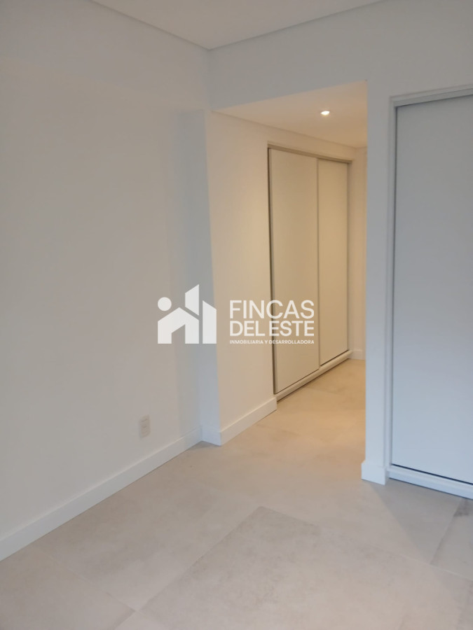 Casa ID.2904/Casa-de-3-dormitorios-a-estrenar-en-Punta-del-Este - Casa de 3 dormitorios a estrenar en Punta del Este