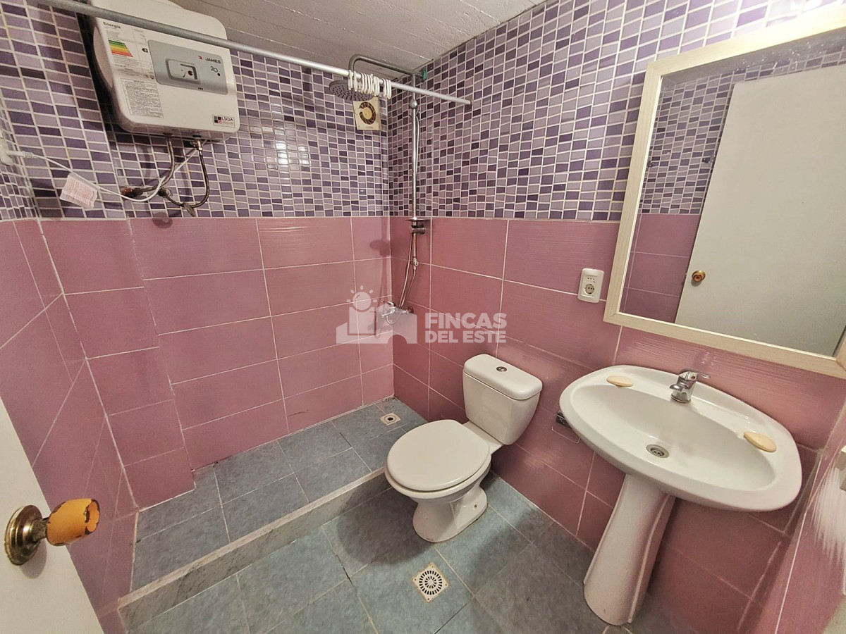 Casa ID.2339/Hermosa-casa-muy-bien-ubicada-en-venta-5-dormitorios-en-Punta-del-Este - Hermosa casa muy bien ubicada en venta 5 dormitorios en Punta del Este