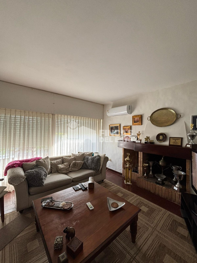 Casa ID.2277/Casa-en-excelente-ubicación! - Casa en excelente ubicación!