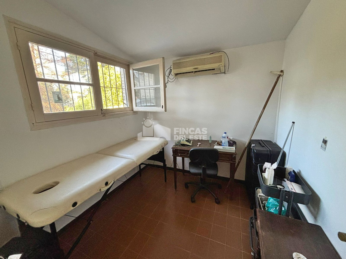 Casa ID.2861/CASA-DE-4-DORMITORIOS-EN-CANTEGRIL - CASA DE 4 DORMITORIOS EN CANTEGRIL