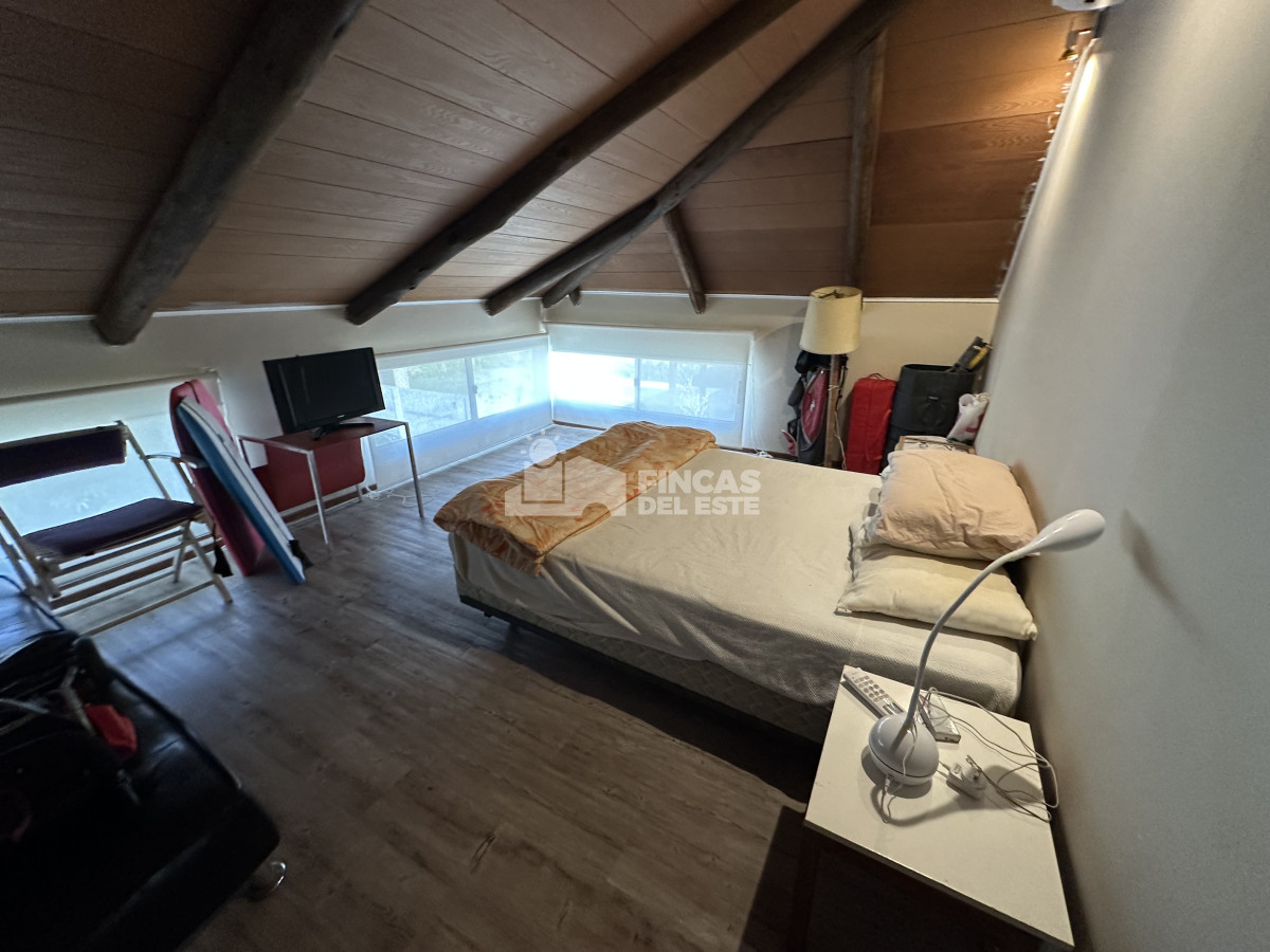 Casa ID.2637/Casa-en-alquiler-enero-de-4-dormitorios-en-brava-Punta-del-Este- - Casa en alquiler enero de 4 dormitorios en brava Punta del Este 