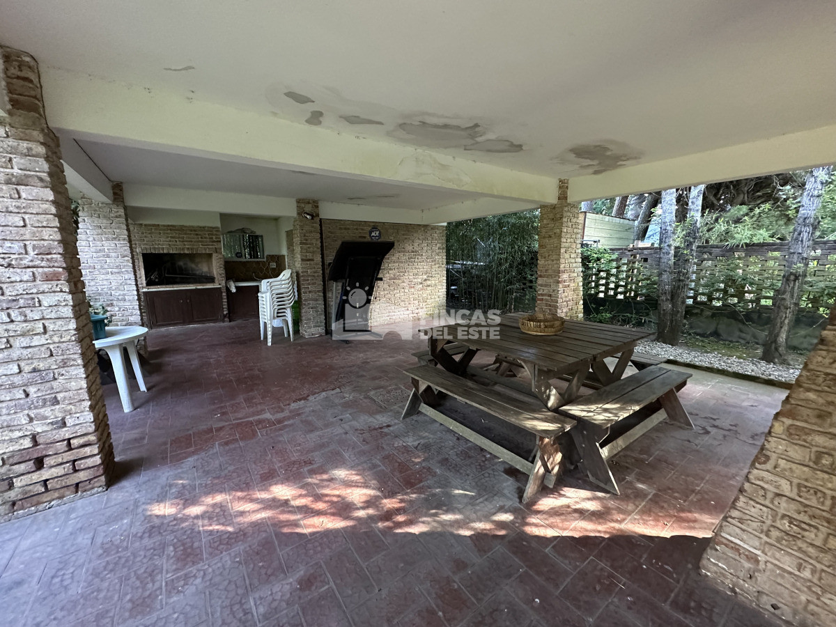 Casa ID.2504/PUNTA-DEL-ESTE-casa-de-3-dormitorios-en-Alquiler-temporada-enero-en-San-Rafael-Brava - PUNTA DEL ESTE  casa de 3 dormitorios en Alquiler temporada enero en San Rafael Brava