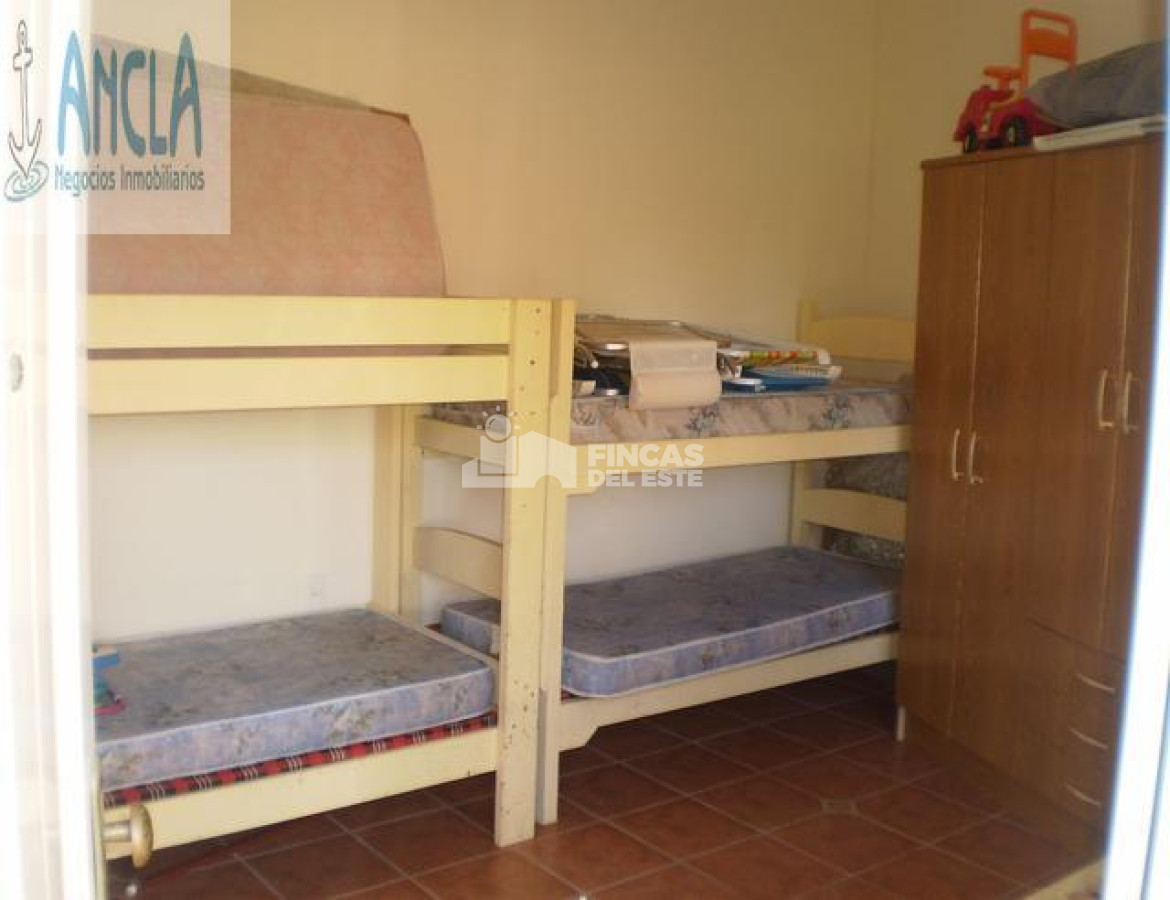 Casa ID.2412/Casa-en-Mansa-de-4-dormitorios-en-alquiler-y-venta-Punta-del-Este - Casa en Mansa de 4 dormitorios en alquiler  y venta- Punta del Este