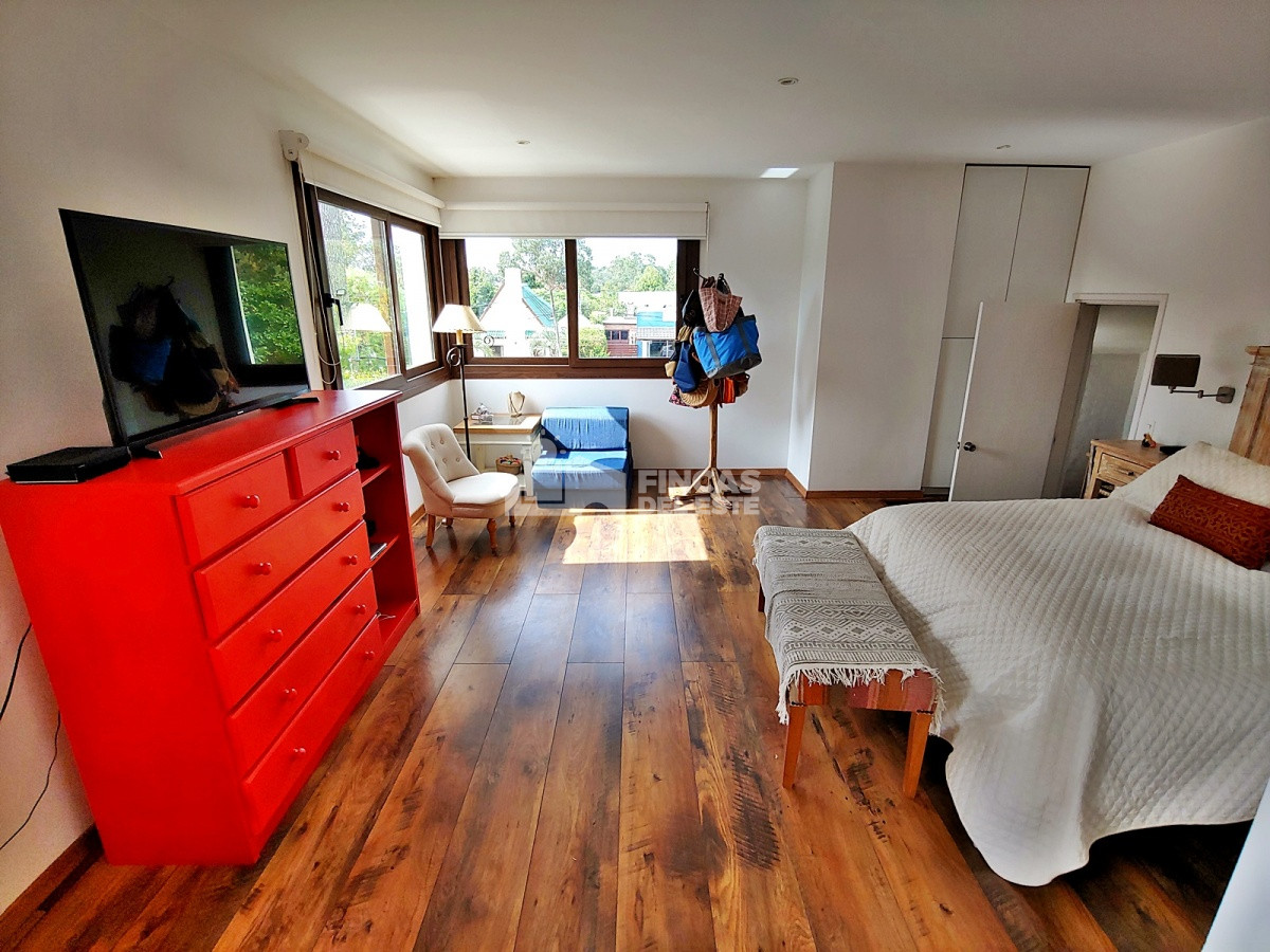 Casa ID.1346/Hermosa-casa-en-Pinares-en-alquiler-de-3-dormitorios - Hermosa casa en Pinares en alquiler de 3 dormitorios