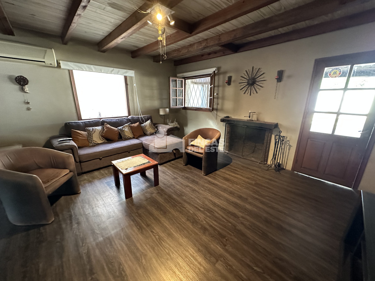 Casa ID.2637/Casa-en-alquiler-enero-de-4-dormitorios-en-brava-Punta-del-Este- - Casa en alquiler enero de 4 dormitorios en brava Punta del Este 