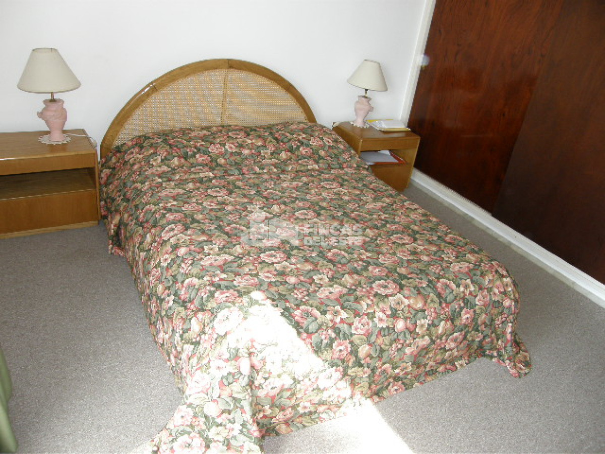 Casa ID.64/Hermosa-casa-de-4-dormitorios-y-5-baños-a-200-metros-del-mar. - Hermosa casa de 4 dormitorios y 5 baños a 200 metros del mar.