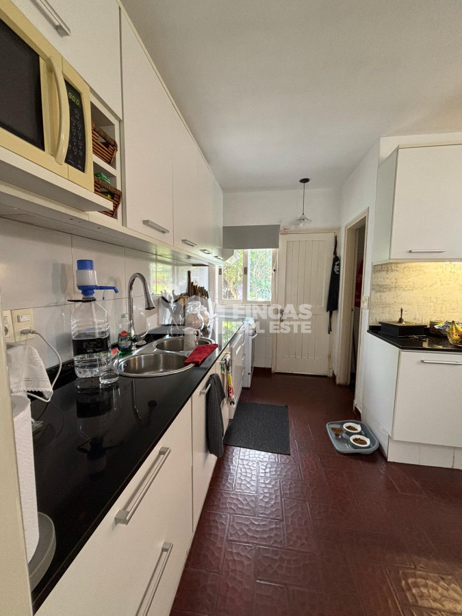 Casa ID.2277/Casa-en-excelente-ubicación! - Casa en excelente ubicación!