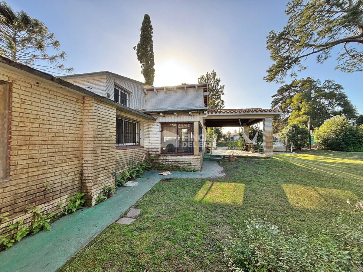 Casa ID.2861/CASA-DE-4-DORMITORIOS-EN-CANTEGRIL - CASA DE 4 DORMITORIOS EN CANTEGRIL