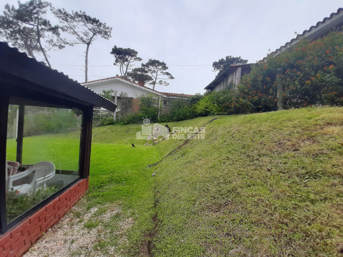 Casa ID.2397/Casa-de-alquiler-en-enero-de-2-dormitorios-en-Punta-del-Este- - Casa de alquiler en enero de 2 dormitorios en Punta del Este 