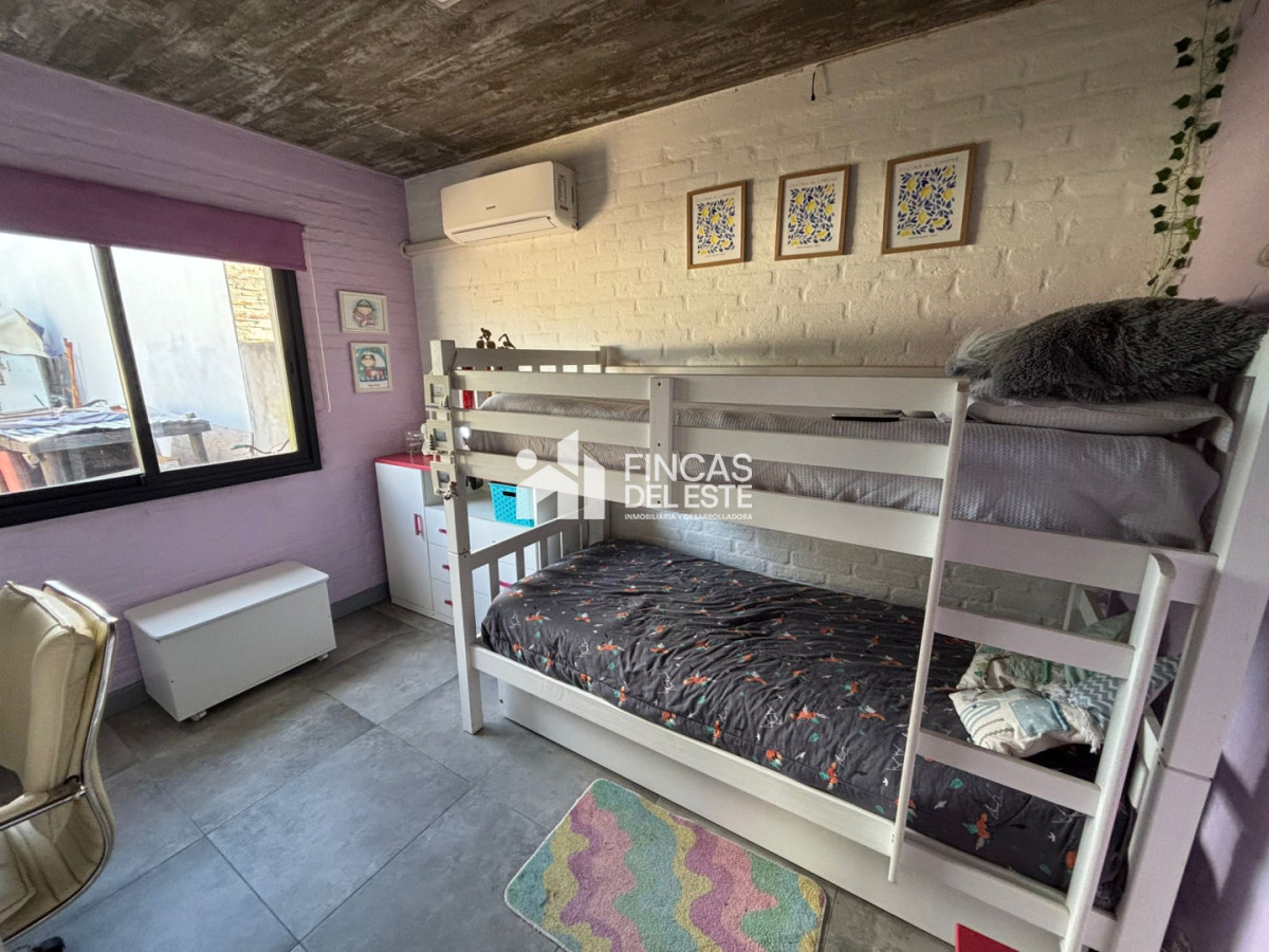 Casa ID.2885/Oportunidad-de-2-dormitorios-en-excelente-ubicación- - Oportunidad de 2 dormitorios en excelente ubicación 