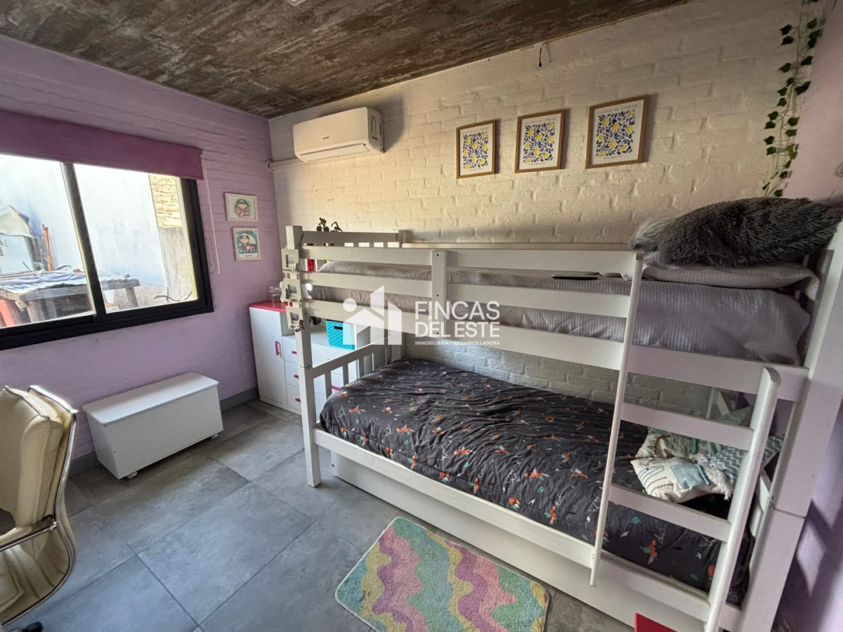 Casa ID.2885/Oportunidad-de-2-dormitorios-en-excelente-ubicación- - Oportunidad de 2 dormitorios en excelente ubicación 