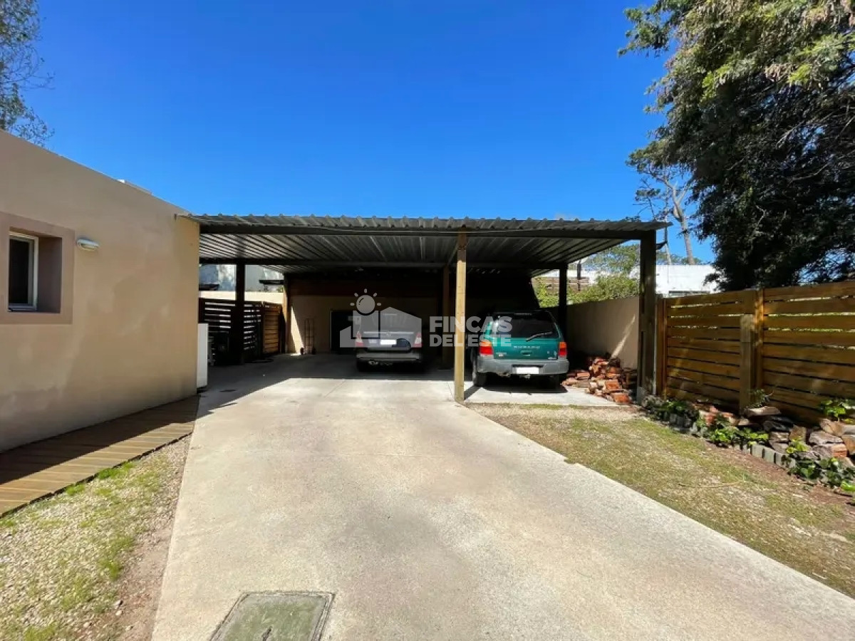 Casa ID.1085/CASA-EN-PINARES-4-DORMITORIOS-3-BAÑOS-!!! - CASA EN PINARES 4 DORMITORIOS 3 BAÑOS !!!