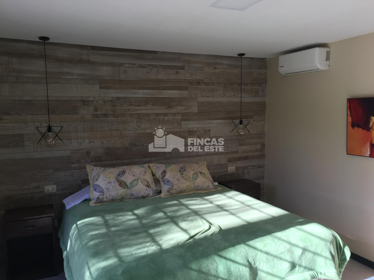 Casa ID.2196/Hermosa-casa-en-Burnett!! - Hermosa casa en Burnett!!