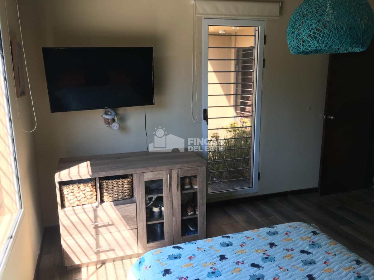 Casa ID.2196/Hermosa-casa-en-Burnett!! - Hermosa casa en Burnett!!