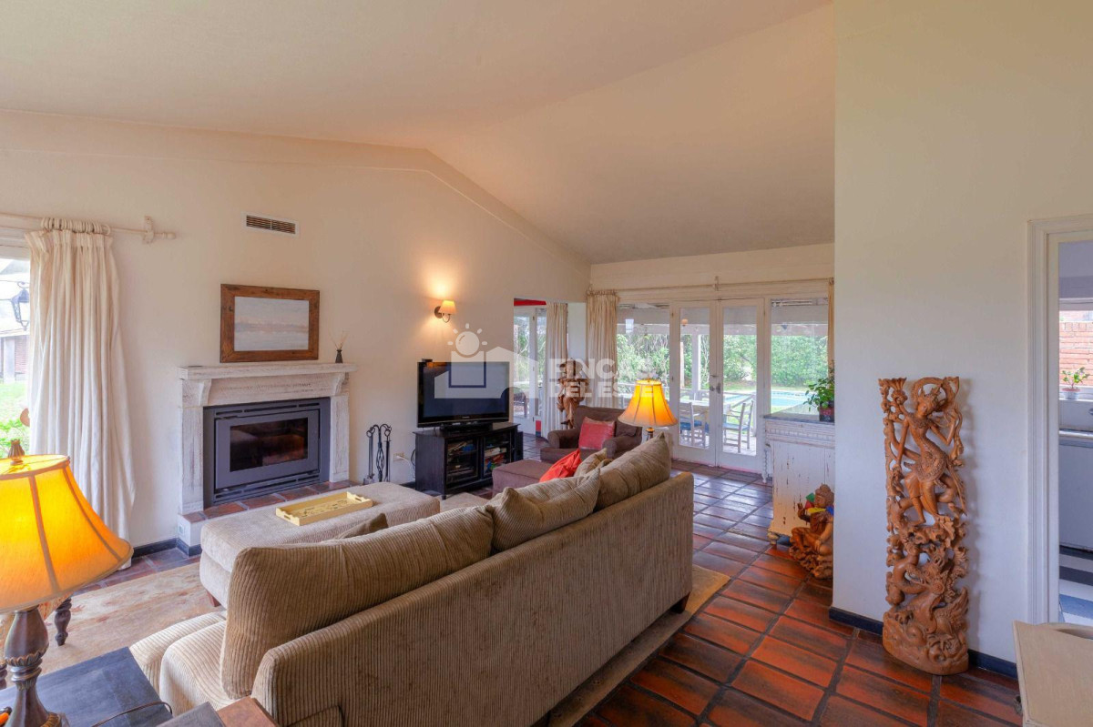 Casa ID.2640/Casa-en-alquiler-enero-de-4-dormitorios-en-San-Rafael-Brava-Punta-del-este- - Casa en alquiler enero de 4 dormitorios en San Rafael Brava Punta del este 