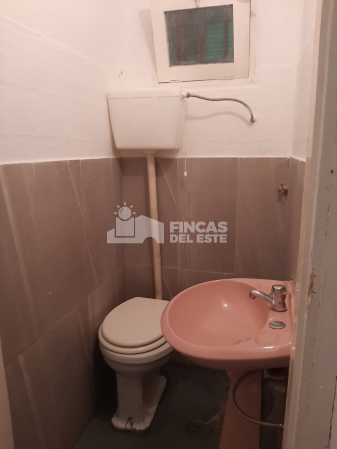 Casa ID.2397/Casa-de-alquiler-en-enero-de-2-dormitorios-en-Punta-del-Este- - Casa de alquiler en enero de 2 dormitorios en Punta del Este 