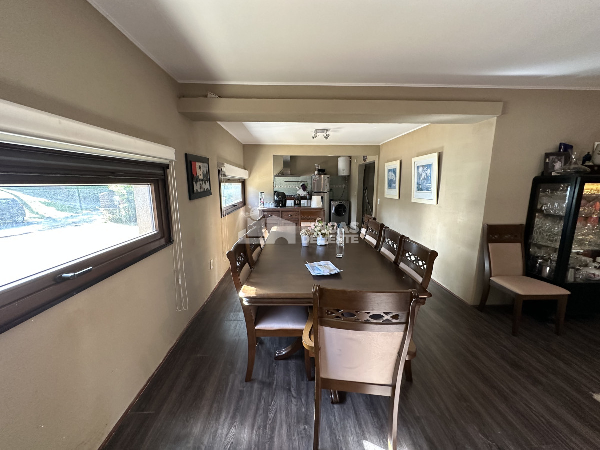 Casa ID.2637/Casa-en-alquiler-enero-de-4-dormitorios-en-brava-Punta-del-Este- - Casa en alquiler enero de 4 dormitorios en brava Punta del Este 