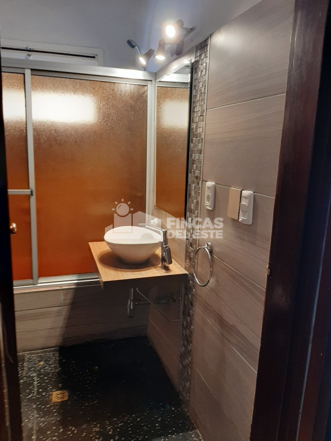 Casa ID.2397/Casa-de-alquiler-en-enero-de-2-dormitorios-en-Punta-del-Este- - Casa de alquiler en enero de 2 dormitorios en Punta del Este 