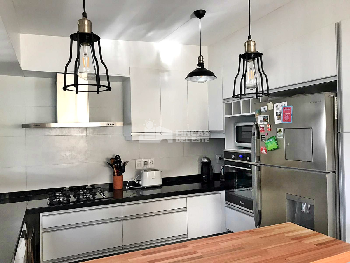 Casa ID.959/Alquiler-5-dormitorios--4-baños-Temporada- - Alquiler  5 dormitorios -  4 baños  Temporada 