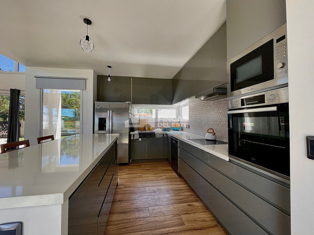 Casa ID.1980/Hermosa-casa-a-estrenar!! - Hermosa casa a estrenar!!