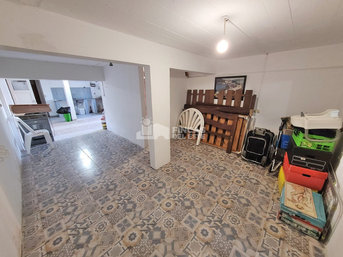 Casa ID.2339/Hermosa-casa-muy-bien-ubicada-en-venta-5-dormitorios-en-Punta-del-Este - Hermosa casa muy bien ubicada en venta 5 dormitorios en Punta del Este