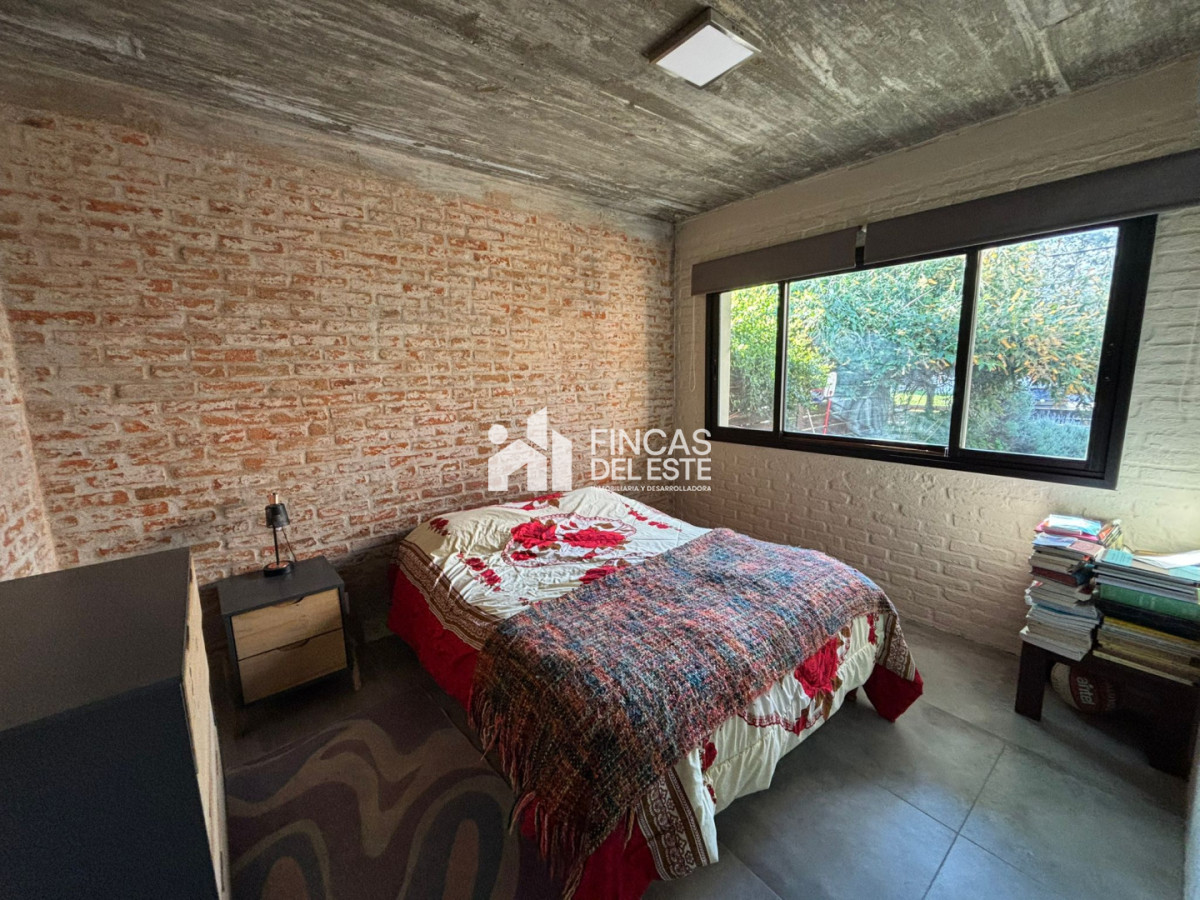 Casa ID.2885/Oportunidad-de-2-dormitorios-en-excelente-ubicación- - Oportunidad de 2 dormitorios en excelente ubicación 